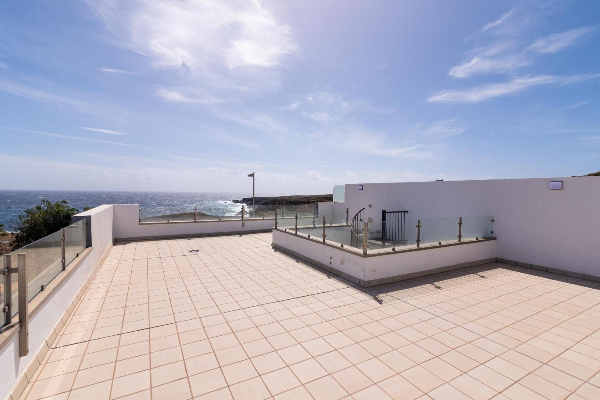 House Near The W Sea View Ferienhaus